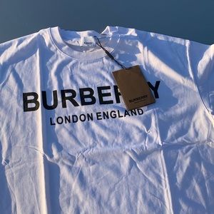 Burberry white logo print T shirt